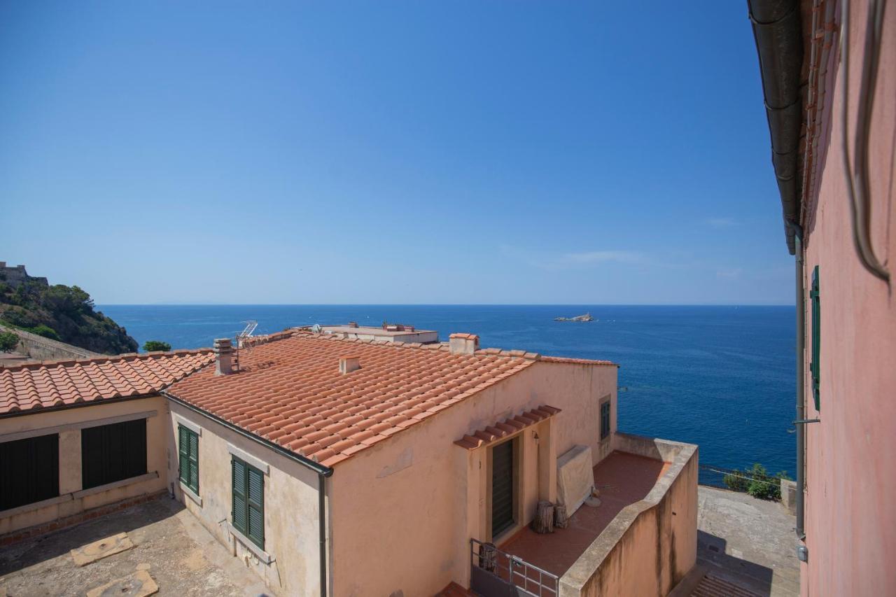 Helloelba Appartamento Il Faro Портоферрайо Экстерьер фото