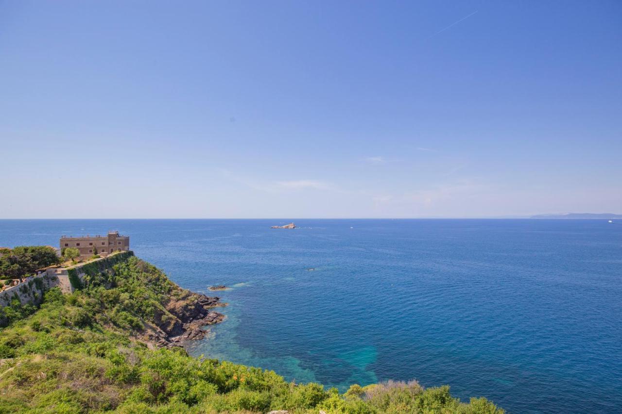 Helloelba Appartamento Il Faro Портоферрайо Экстерьер фото